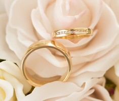 gold wedding band rings his and hers handmade SilverStone Jewellery gold wedding band rings his and hers handmade SilverStone Jewellery